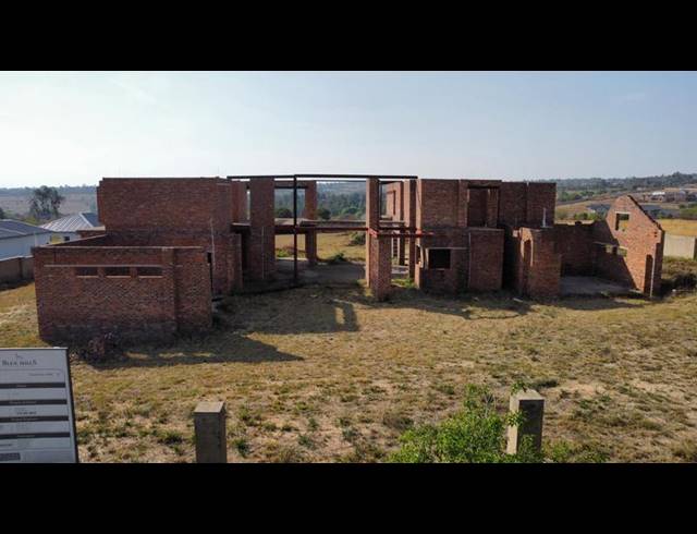 4 BEDROOM HOUSE FOR SALE IN BLUE HILLS EQUESTRIAN ESTATE